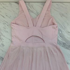 Lululemon City Tank Pale Pink Peplum Size 8 EUC